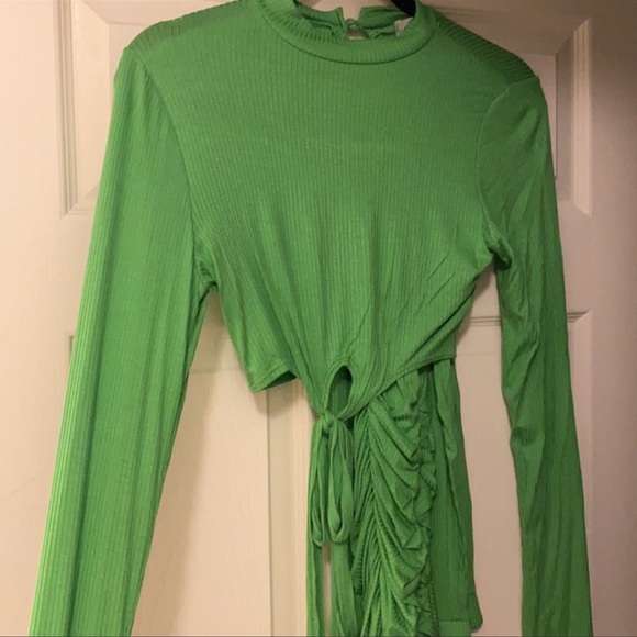 Green Two Piece Set Stacked Leggings Size medium - Picture 2 of 2